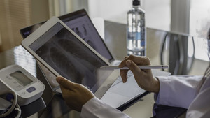 Committees_screening_stock mission