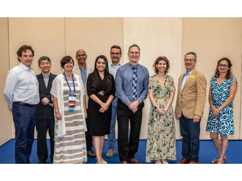 VIKTOR (Virtual International Knowledgebase for Thoracic Oncology Research)